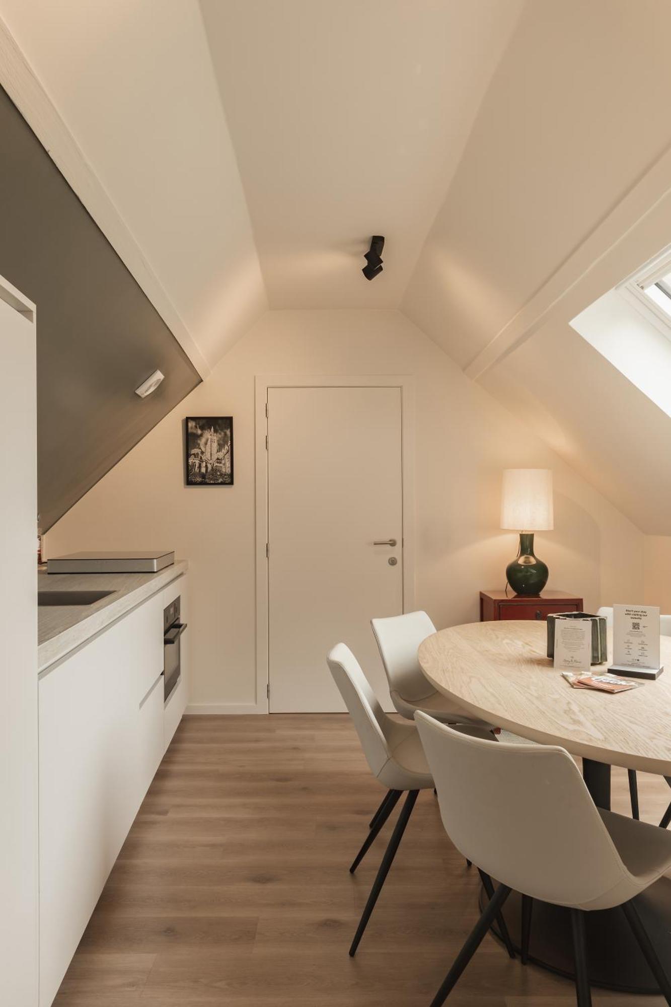 Highest Five By Romy&Travis Bruges Exterior foto